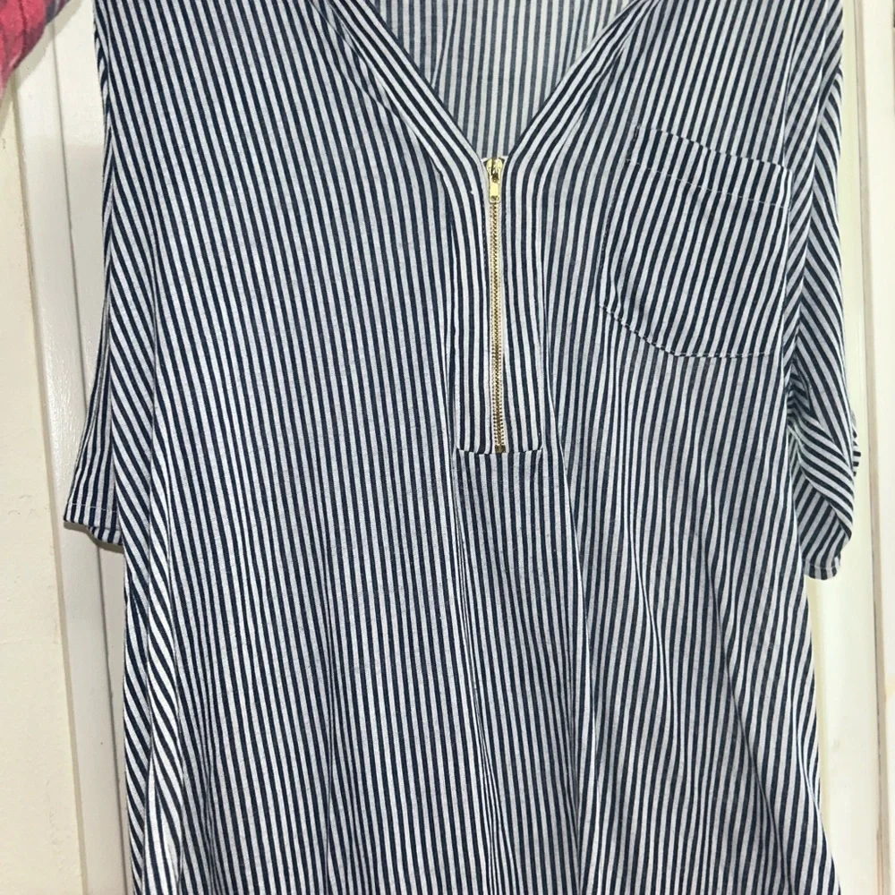 Striped Black and White womens Shirt - Picture 1 of 2